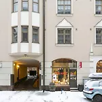 Apartamento Bright Spacious 5 Bedroom In The Center Helsínquia