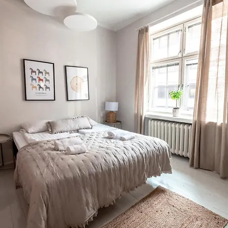 Spacious 5br With Location In Kamppi Διαμέρισμα