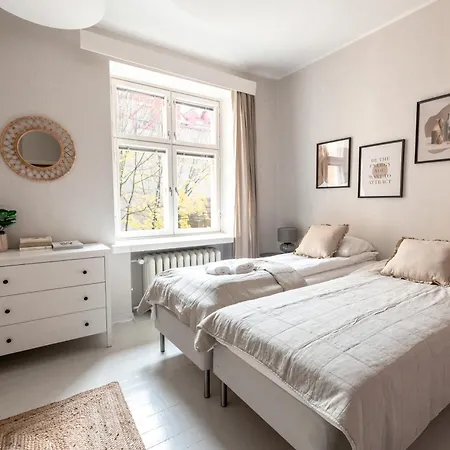 Spacious 5br With Location In Kamppi *