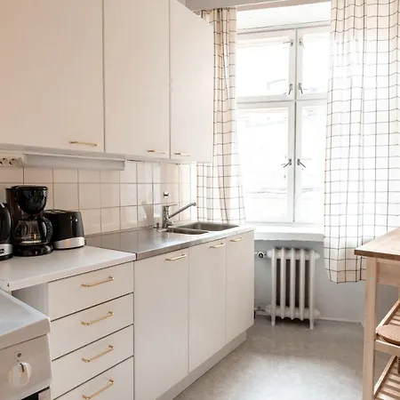 Bright Spacious 5 Bedroom In The Center Apartamento Helsínquia