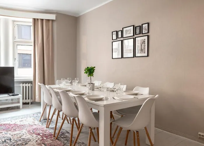 Lägenhet Bright Spacious 5 Bedroom In The Center