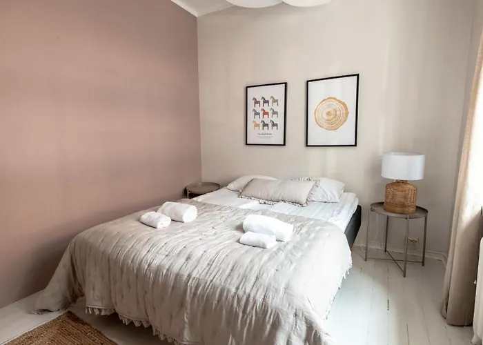 Lägenhet Bright Spacious 5 Bedroom In The Center