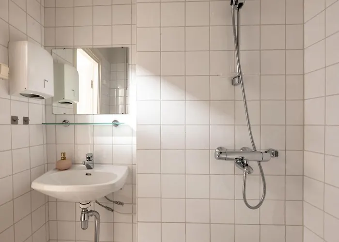 Bright Spacious 5 Bedroom In The Center Lägenhet Helsingfors