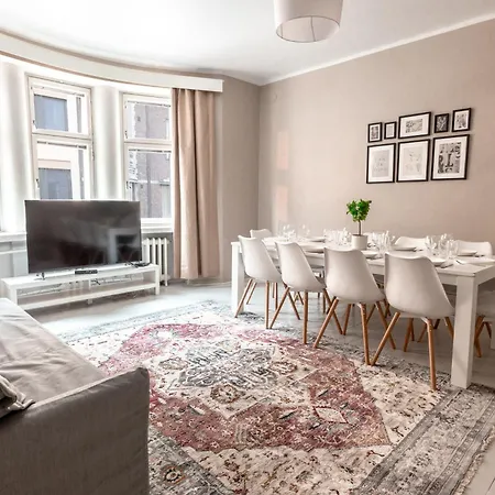 아파트 Spacious 5br With Location In Kamppi