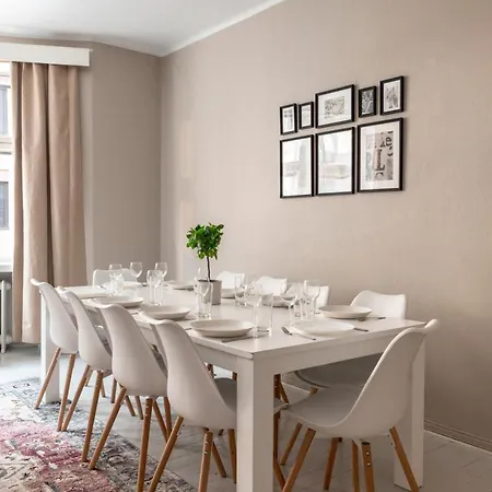 아파트 2ndhomes Bright Spacious 5 Bedroom In The Center